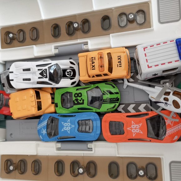 Toy plane - Picture 2 of 3